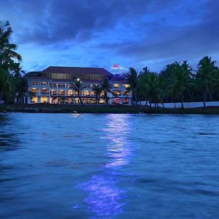 Lake Palace Trivandrum Vettutura Luaran gambar