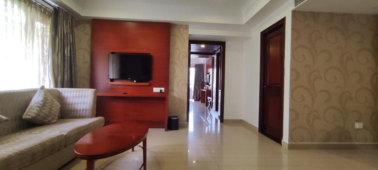 Lake Palace Trivandrum Vettutura Luaran gambar