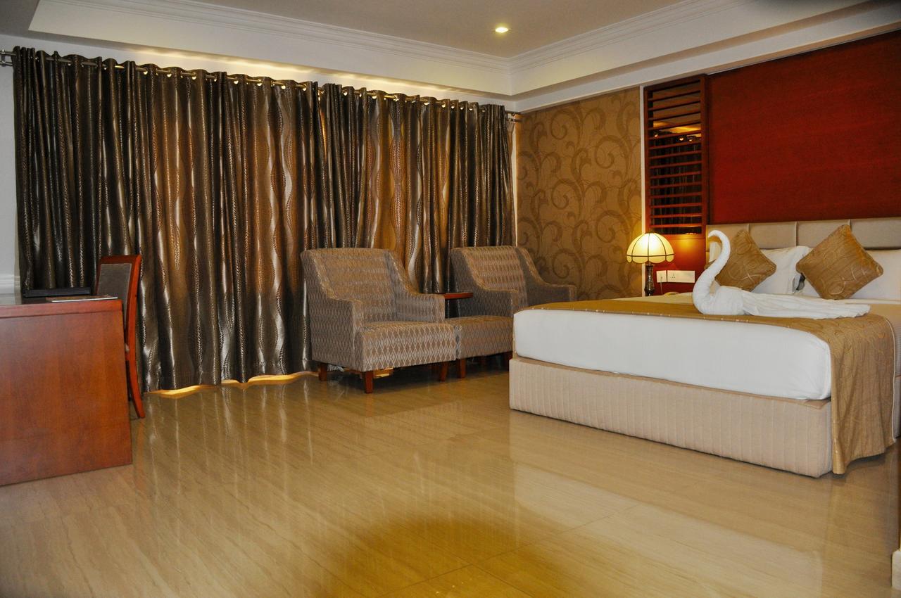 Lake Palace Trivandrum Vettutura Luaran gambar