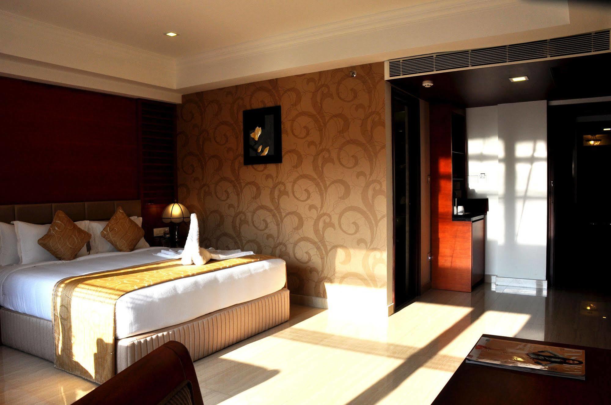 Lake Palace Trivandrum Vettutura Luaran gambar